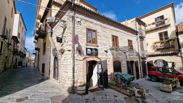 negozio in vendita a Potenza