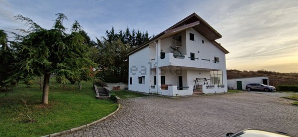 casa indipendente in vendita a Potenza in zona Contrada Rossellino