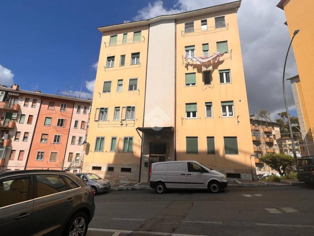 appartamento in vendita a Potenza in zona Rione Lucania