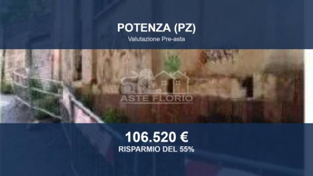 locale commerciale in vendita a Potenza