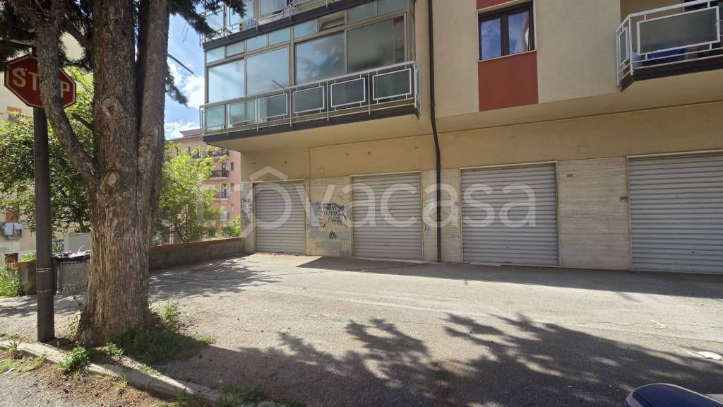 negozio in vendita a Potenza
