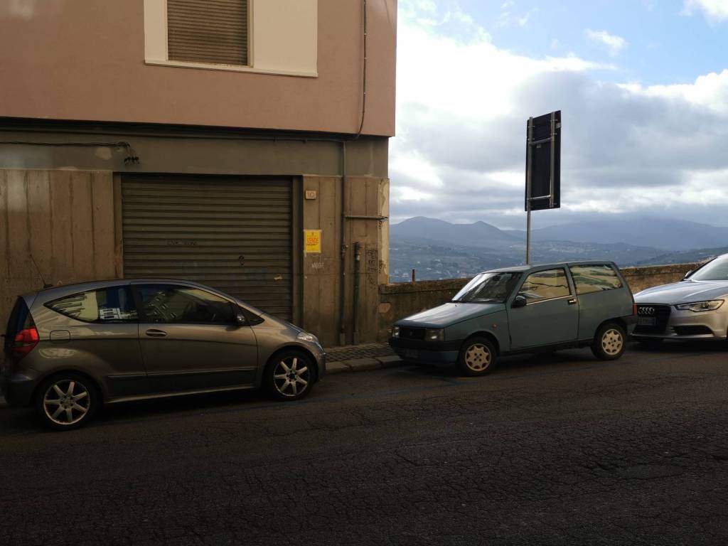 negozio in vendita a Potenza