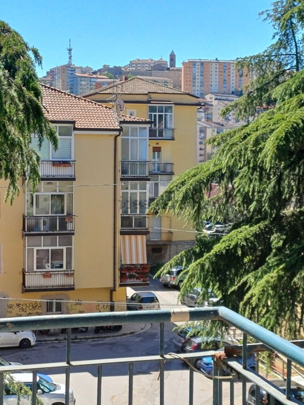 appartamento in vendita a Potenza in zona Rione Santa Maria