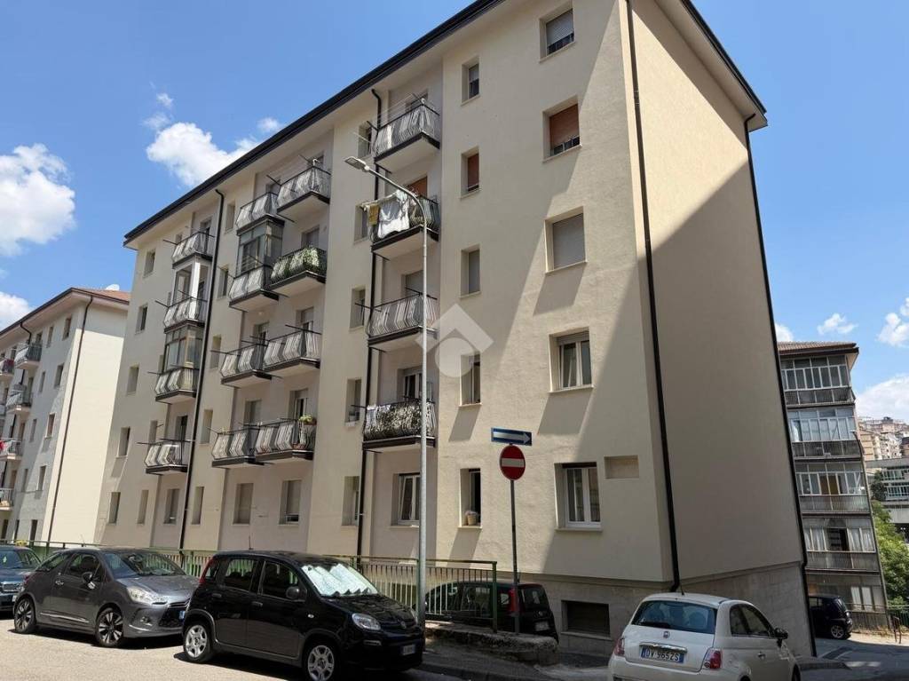 appartamento in vendita a Potenza in zona Rione Libertà
