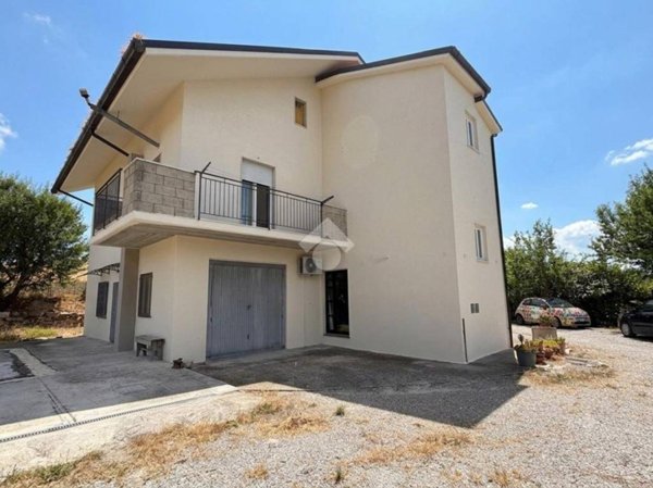 casa indipendente in vendita a Potenza in zona Masseria Romaniello