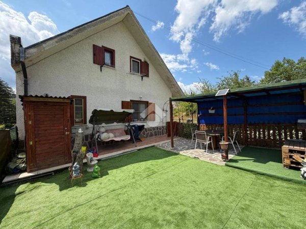 casa indipendente in vendita a Potenza in zona Rione San Rocco