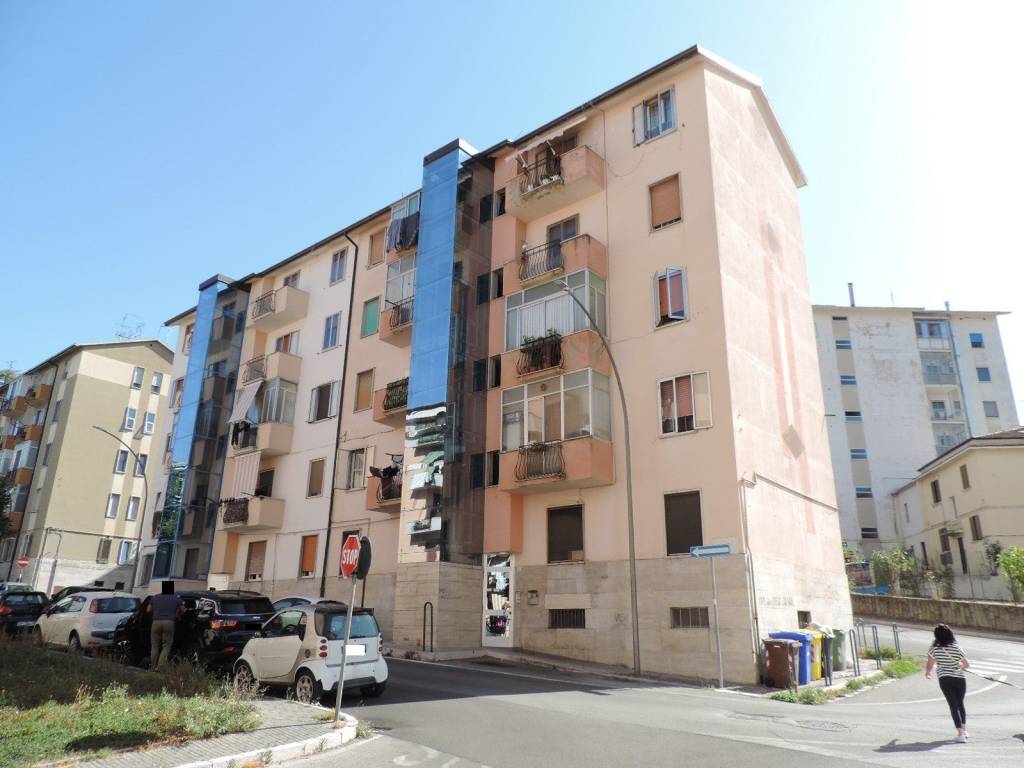 appartamento in vendita a Potenza in zona Rione Lucania