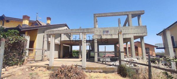 casa indipendente in vendita a Rapolla