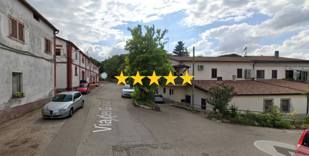 appartamento in vendita a Rionero in Vulture in zona Monticchio Bagni