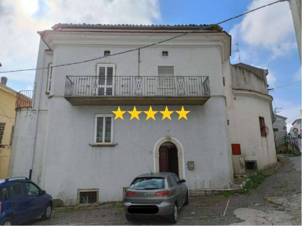 casa indipendente in vendita a Rionero in Vulture