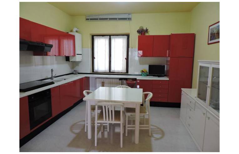 casa indipendente in vendita a Rionero in Vulture