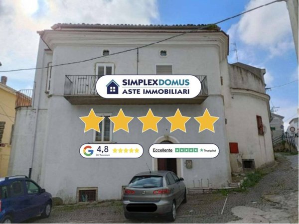 casa indipendente in vendita a Rionero in Vulture