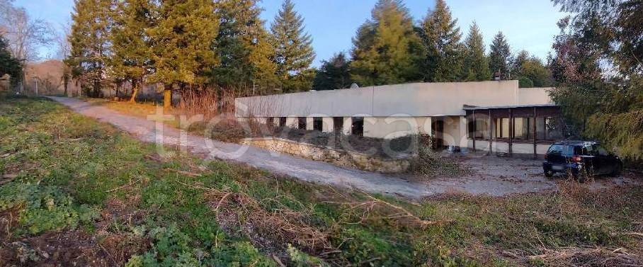 negozio in vendita a Rionero in Vulture