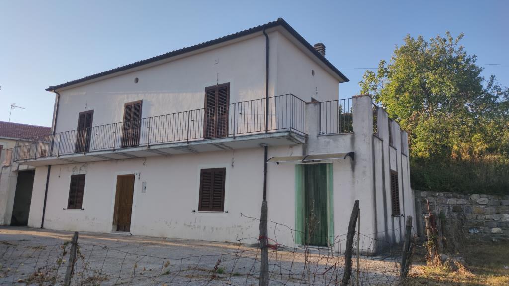 casa indipendente in vendita a Rivello
