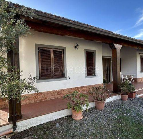 casa indipendente in vendita a Rivello