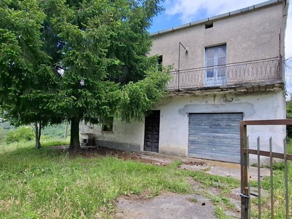 casa indipendente in vendita a Rivello