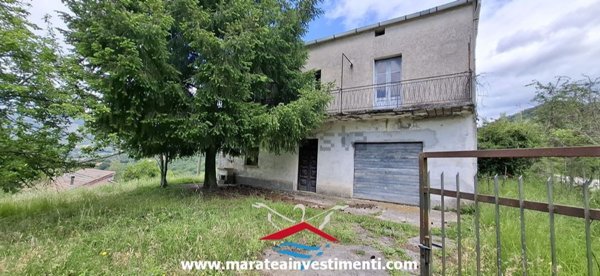 casa indipendente in vendita a Rivello