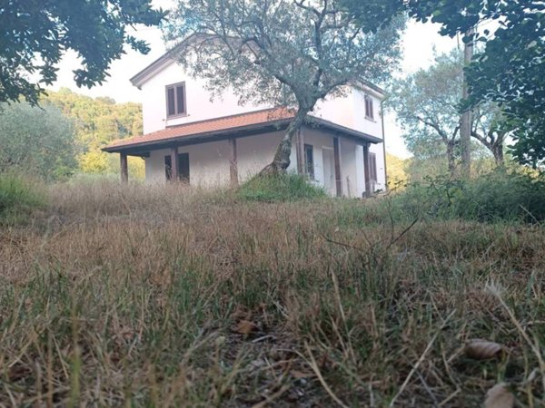 casa indipendente in vendita a Rivello