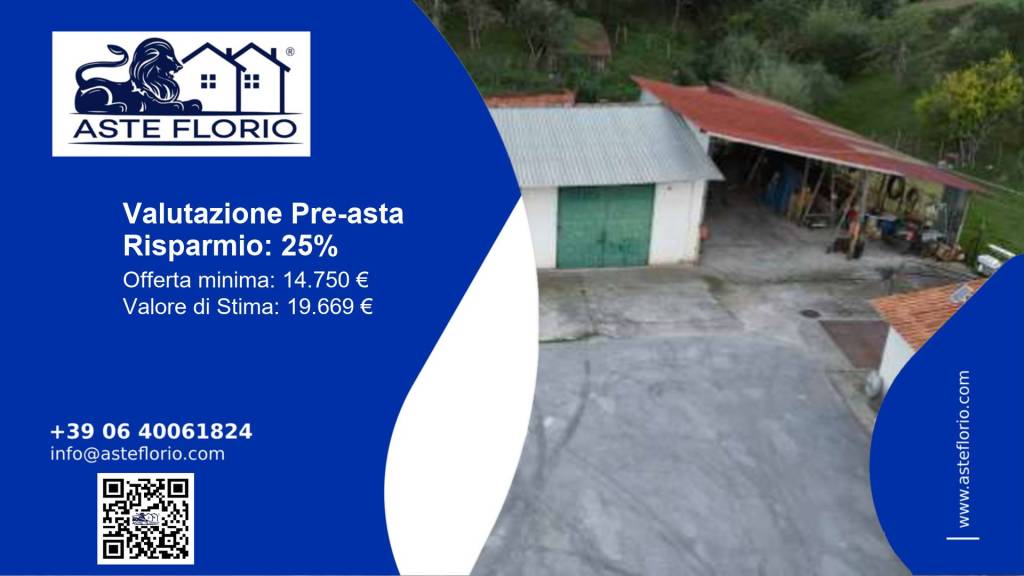 locale commerciale in vendita a Rivello