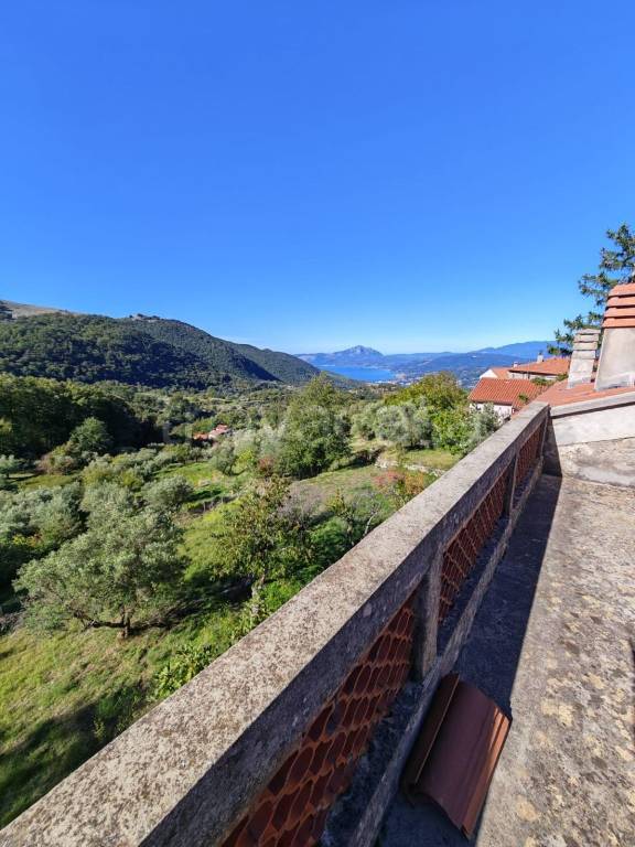 casa indipendente in vendita a Rivello