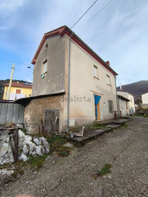casa indipendente in vendita a Rivello