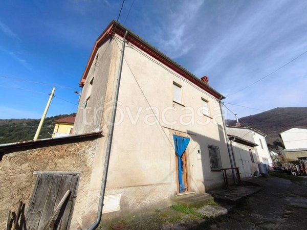 casa indipendente in vendita a Rivello in zona Rotale