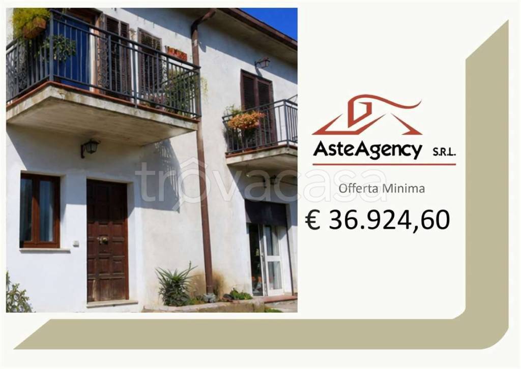 casa indipendente in vendita a Rivello