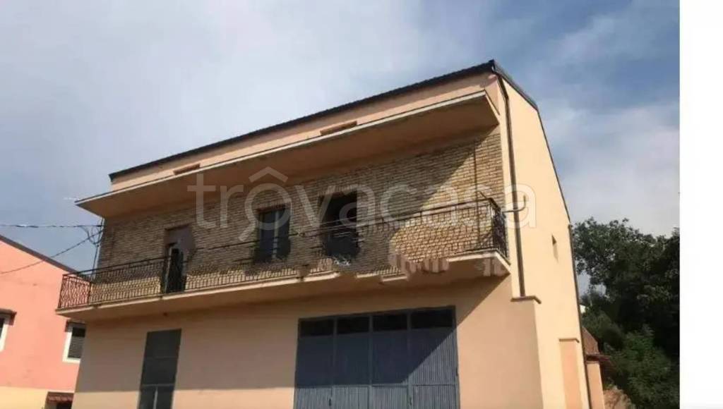 casa indipendente in vendita a Roccanova