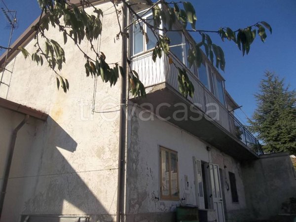 casa indipendente in vendita a Ruoti