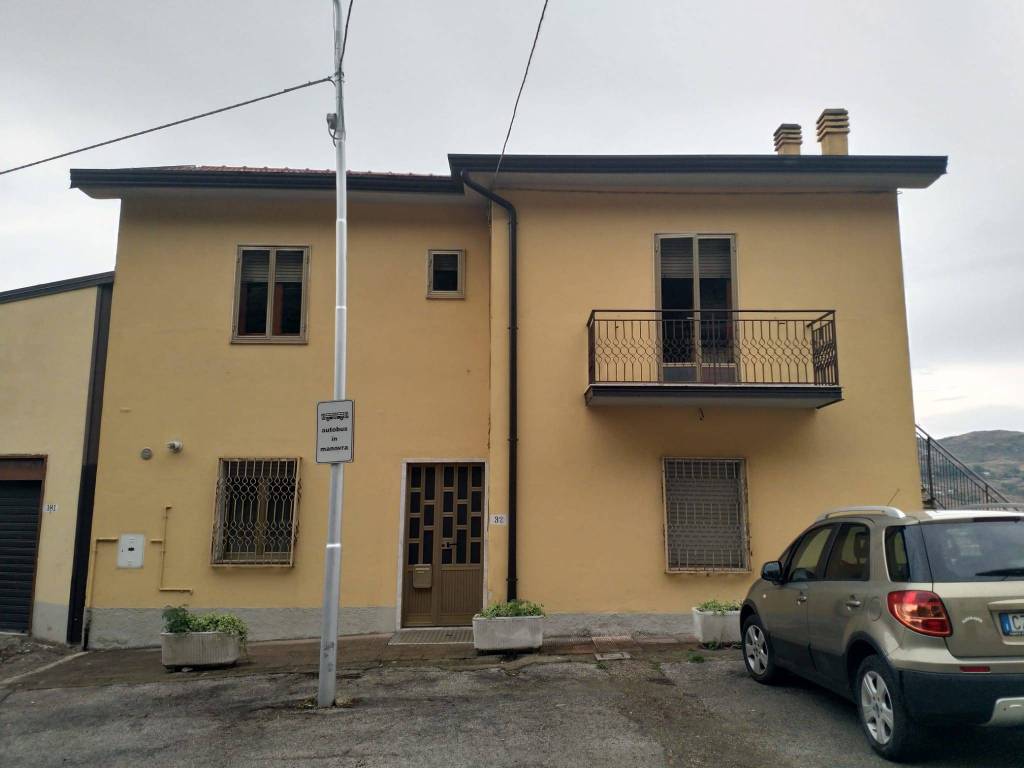 casa indipendente in vendita a San Fele