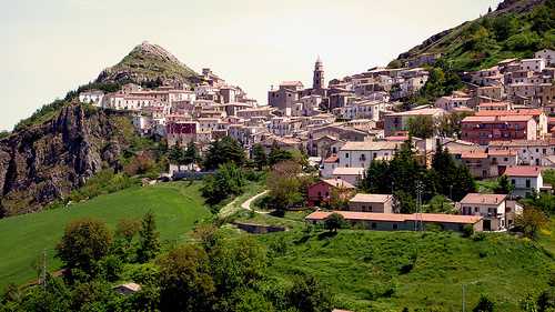 casa indipendente in vendita a San Fele in zona Difesa