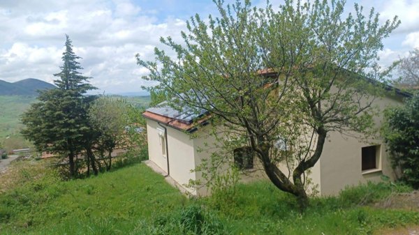 casa indipendente in vendita a San Fele in zona Pierno