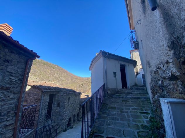 appartamento in vendita a Sasso di Castalda