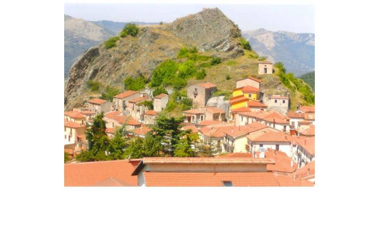 casa indipendente in vendita a Sasso di Castalda