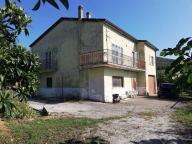 appartamento in vendita a Satriano di Lucania in zona Pantanelle