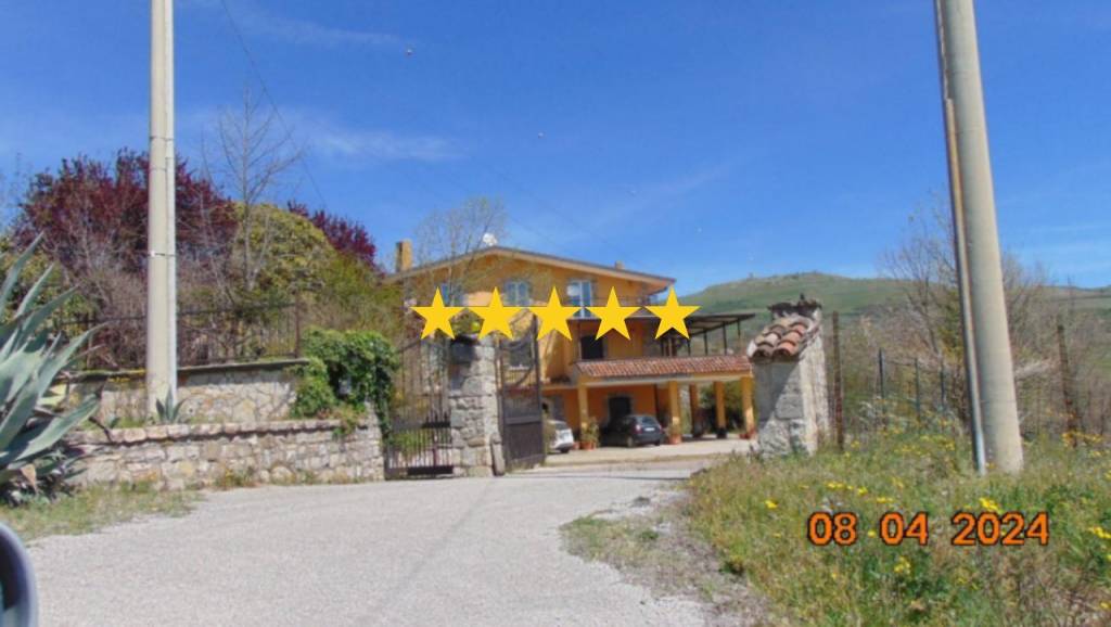 appartamento in vendita a Satriano di Lucania in zona Campo di Rato