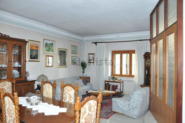 esavano in vendita a Senise