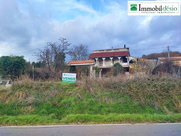 casa indipendente in vendita a Tito