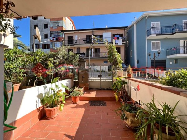 casa indipendente in vendita a Tito