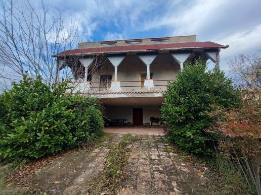 casa indipendente in vendita a Tito