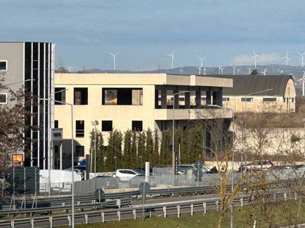 negozio in vendita a Tito