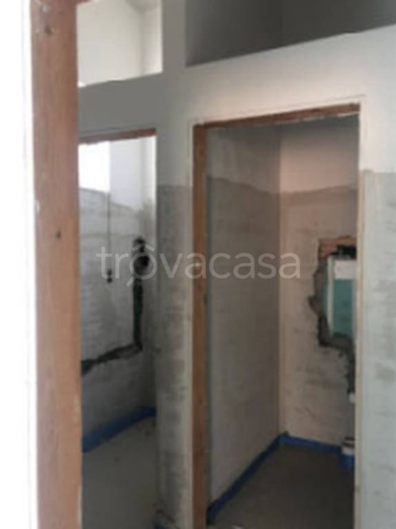 negozio in vendita a Tito