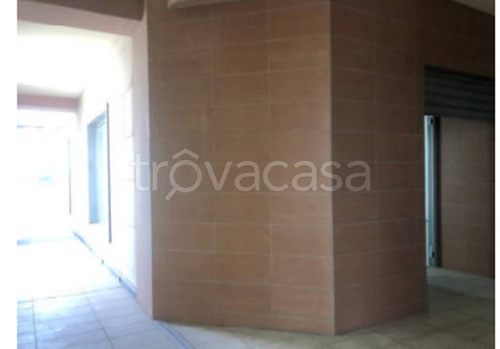 negozio in vendita a Tito