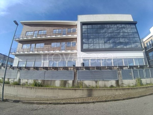 negozio in vendita a Tito