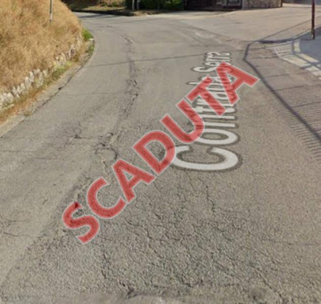 locale commerciale in vendita a Tito