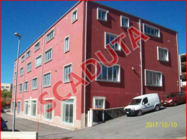 pentavano in vendita a Tito