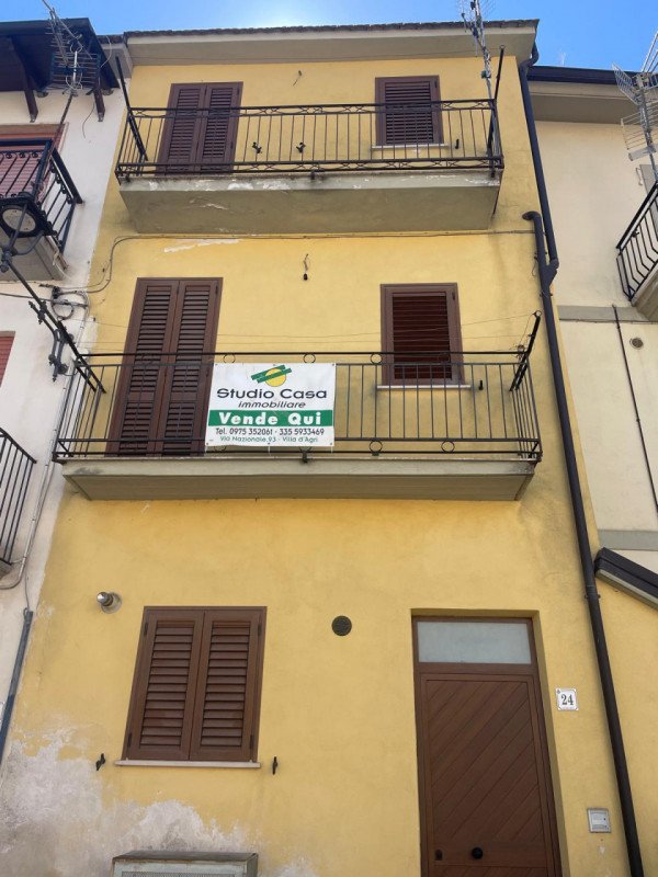 casa indipendente in vendita a Tramutola