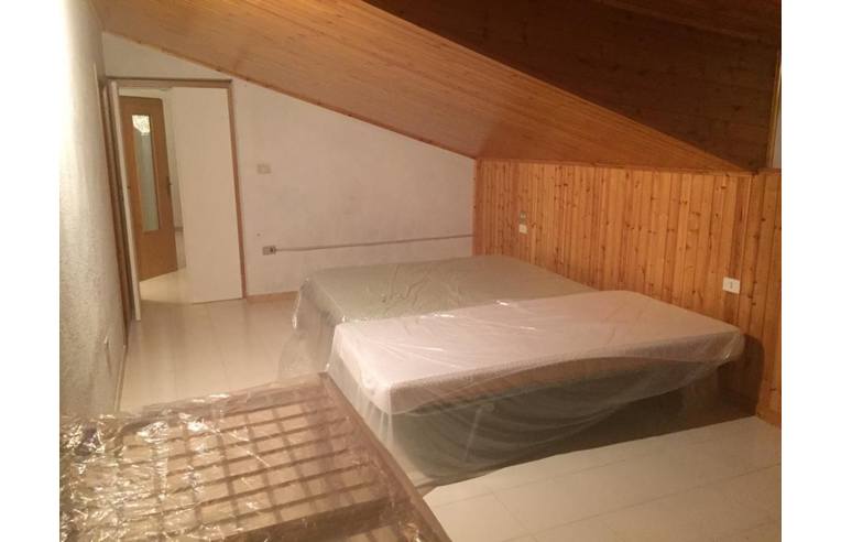 casa indipendente in vendita a Tramutola