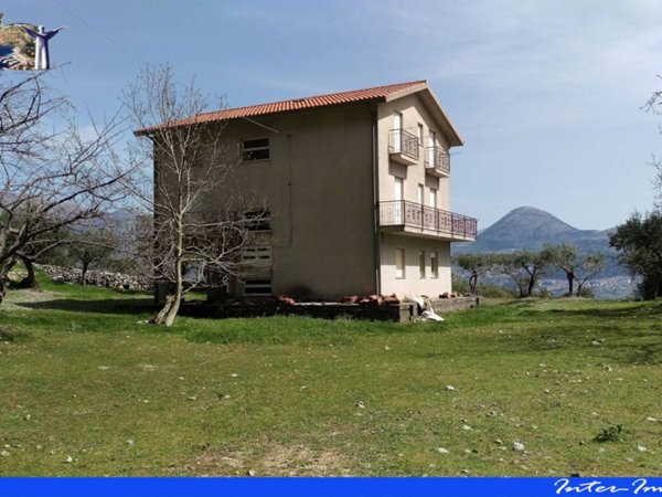 casa indipendente in vendita a Trecchina