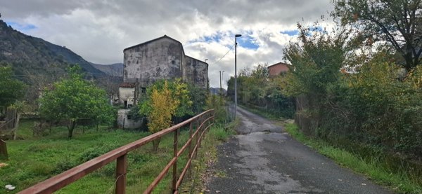 appartamento in vendita a Trecchina in zona Parruta
